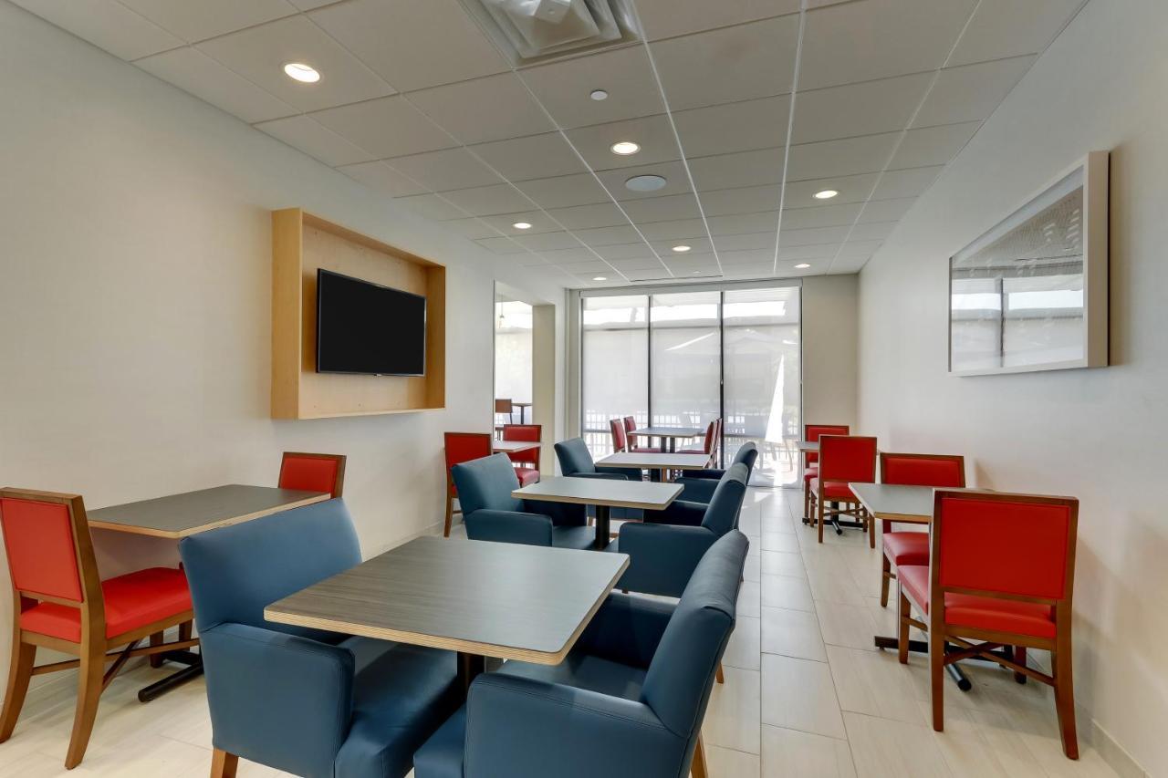 Holiday Inn Express & Suites - Winston - Salem Sw - Clemmons By Ihg Exterior photo