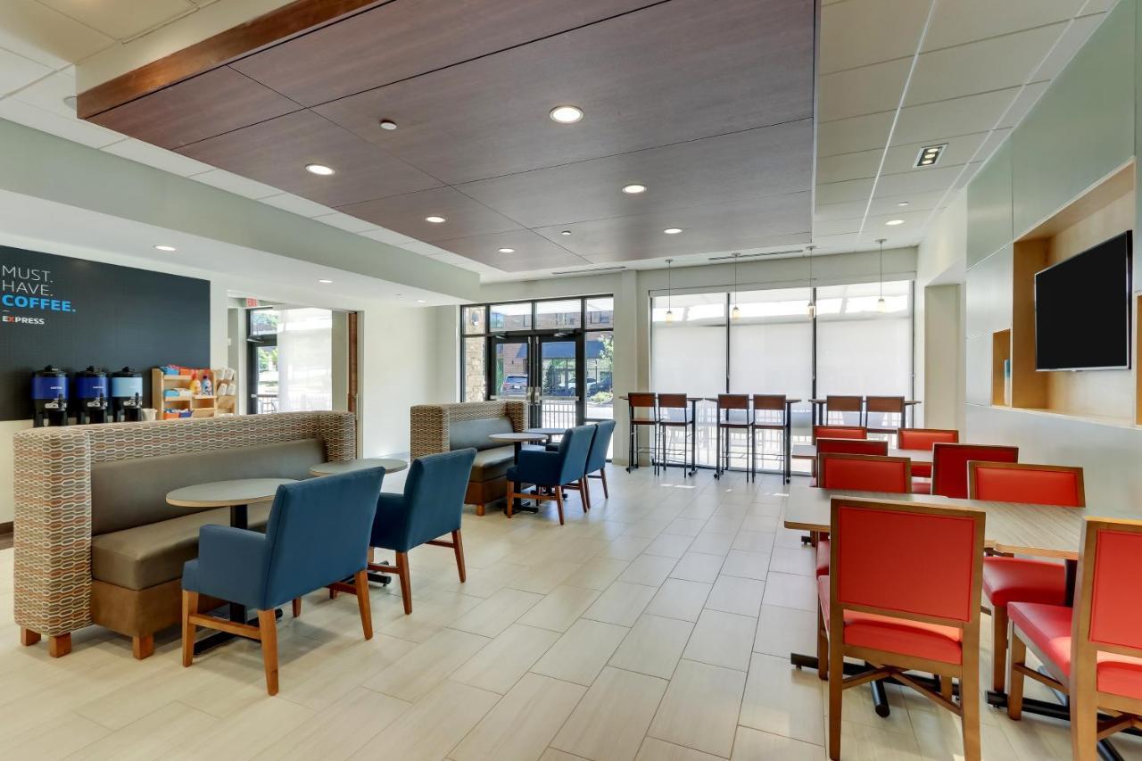 Holiday Inn Express & Suites - Winston - Salem Sw - Clemmons By Ihg Exterior photo